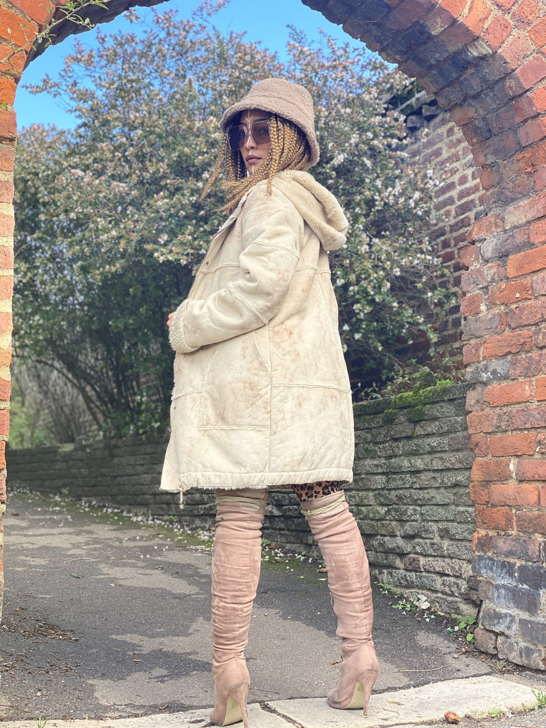 Caramel Marble Sheepskin Hooded Jacket - One Wear Freedom 