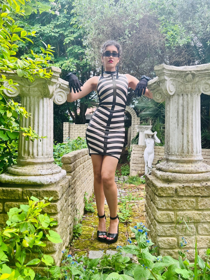 Peekaboo Cage Body-Con Dress - One Wear Freedom 